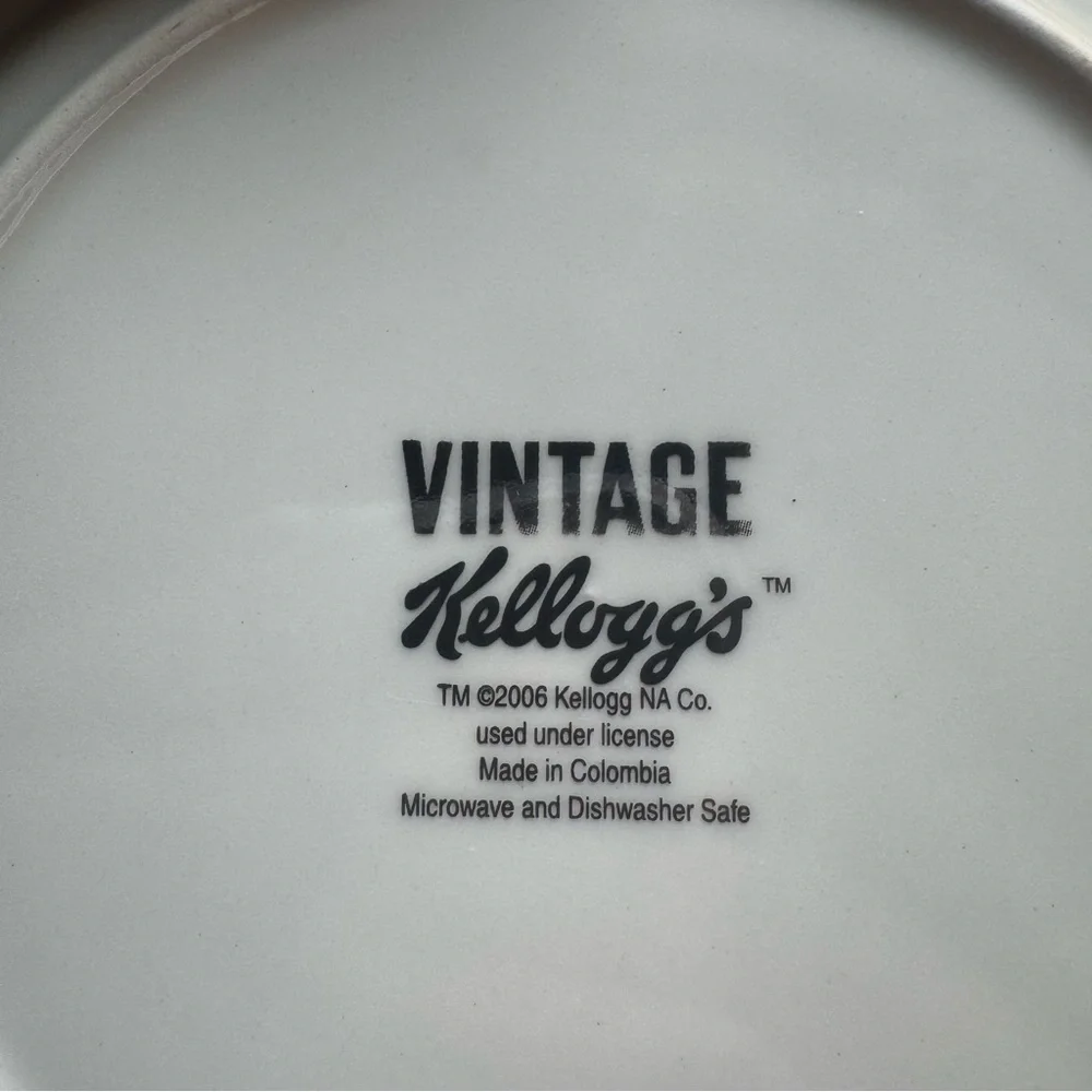 Kellogg's Vintage 2005 Cereal Plates Set and Serving Dish Rice Krispies